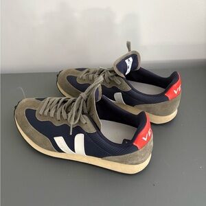 Veja Men's Rio Branco II Size 11